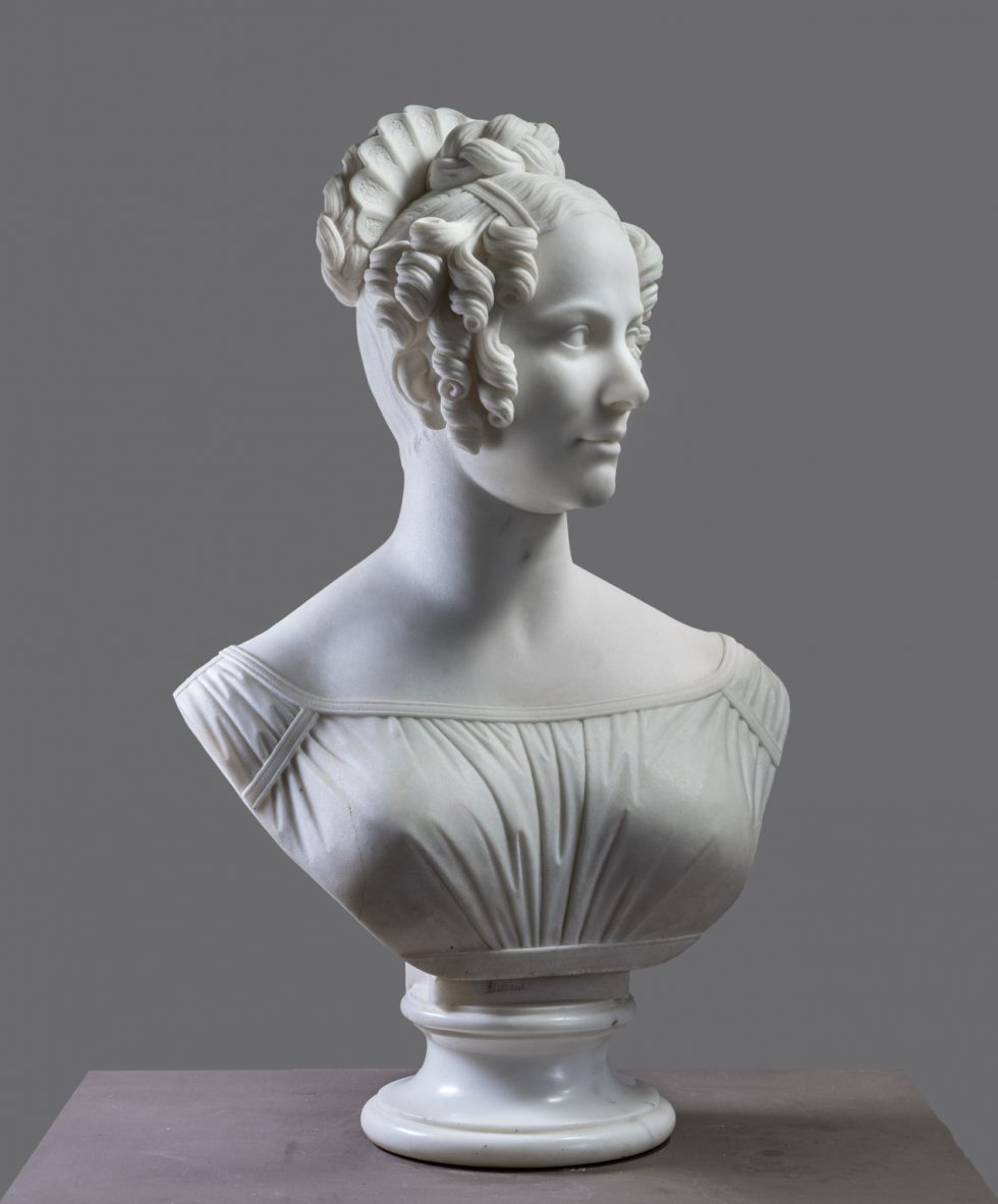 Female bustLORENZO BARTOLINI Antiques in Florence