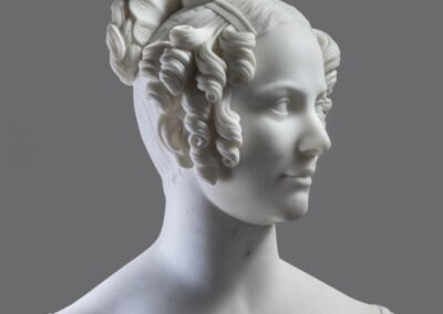 Female bustLORENZO BARTOLINI